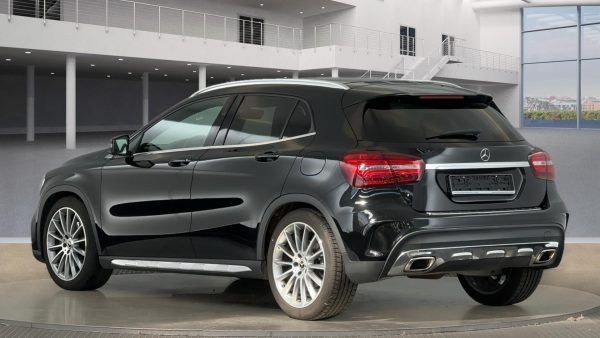 2019 Mercedes-Benz Gla 250 4MATIC 7G-DCT - Image 3
