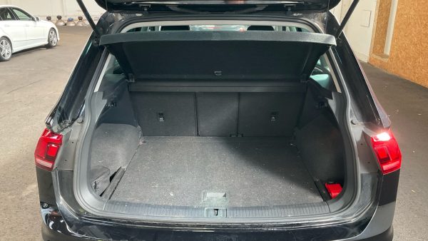 2018 Volkswagen Tiguan 2.0 TDI SCR DSG - Image 14
