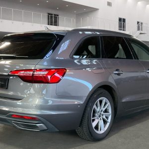 2019 Audi A4 AVANT 30 TDI S TRONIC - Image 4