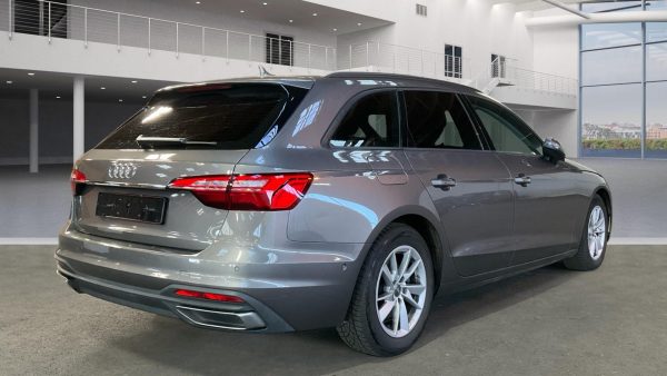 2019 Audi A4 AVANT 30 TDI S TRONIC - Image 4