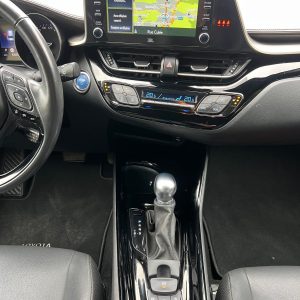 2021 Toyota C-HR 2.0 Hybrid - Image 10