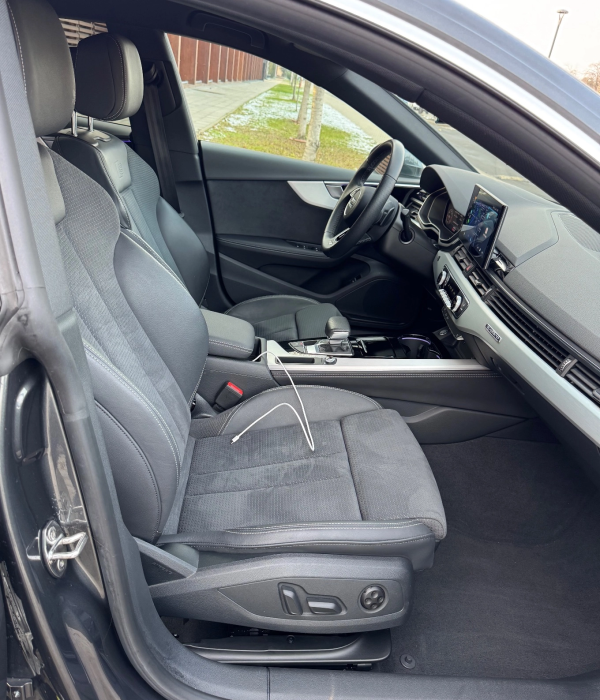 2022 Audi A5 Sportback 40 TDI quattro S tronic S line Business - Image 4
