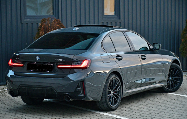 2023 BMW Seria 3 330e xDrive AT PHEV - Image 2