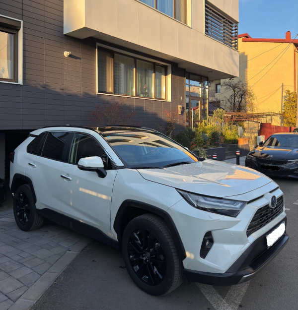 2022 Toyota RAV4 2.5 Hybrid VVT-iE 4×4 Exclusive - Image 5