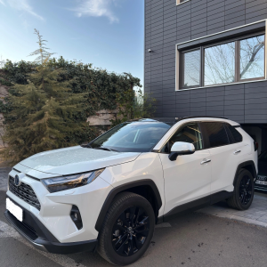 2022 Toyota RAV4 2.5 Hybrid VVT-iE 4×4 Exclusive - Image 6