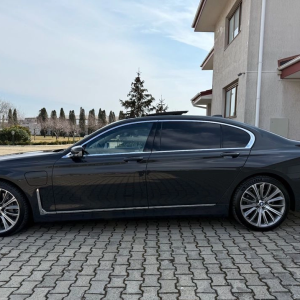 2019 BMW 745Le xDrive AT PHEV - Image 11