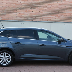 2020 Renault Megane BLUE dCi 115 INTENS - Image 4