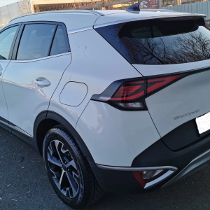 2022 Kia Sportage Hybrid - Image 10