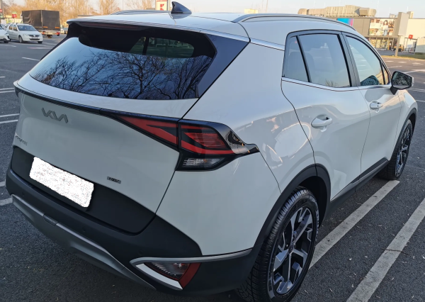 2022 Kia Sportage Hybrid - Image 11