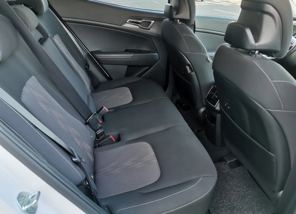 2022 Kia Sportage Hybrid - Image 5