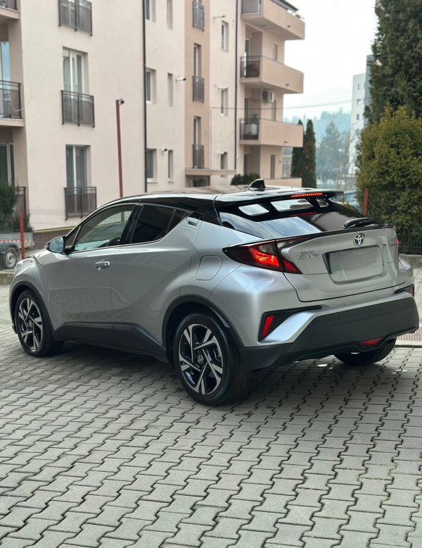 2023 Toyota C-HR 1.8 HSD 122 CP 4×2 CVT C-Lassy Bi-Tone - Image 10